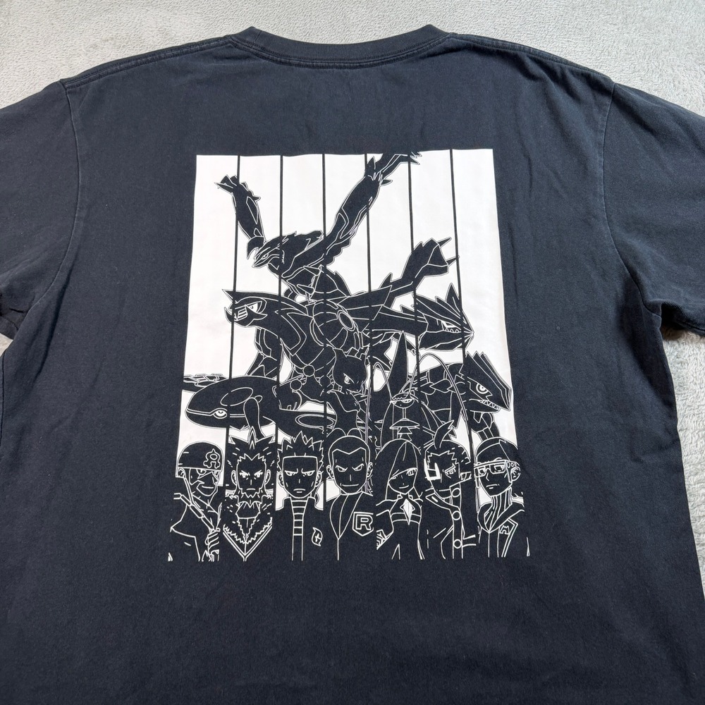 Uniqlo UT x Pokemon Masters EX Oversized T-Shirt Mens Large Black Villains